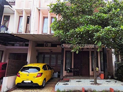 Rumah 2 Lantai Bagus di Salihara Town House, Pasar Minggu Jakarta Selatan