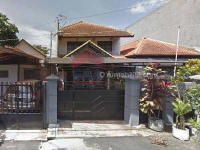 Rumah 2 Lantai Bagus Memiliki Kamar Banyak di Sukun, Malang