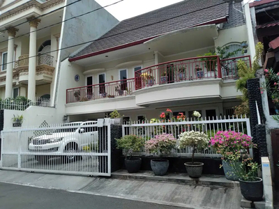 Rumah 2 Lantai Di Jl Kembang Abadi Puri Indah Jakarta Barat