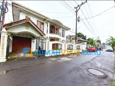 rumah 2 lantai kawasan elit dan premium jalan kaliurang KM 6