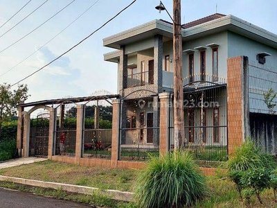 Rumah 2 lantai Perumahan Telaga Kahuripan Parung Bogor Jawa Barat