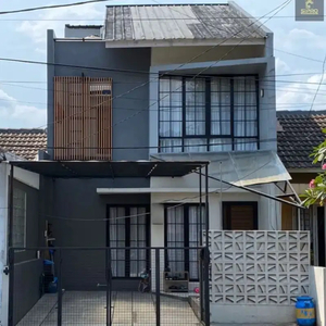 Rumah 2 Lantai Siap Huni dlm Perumhn Akses pinggir Jalan Raya Pamulang