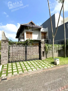 Rumah 2lt Nuansa Etnik Bali, Ada Private Pool + Full Kayu Jati&Marmer