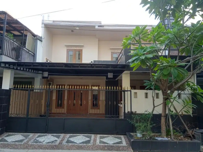 Rumah asri 1,5 lantai di pengangsaan dua ,Jakarta Utara