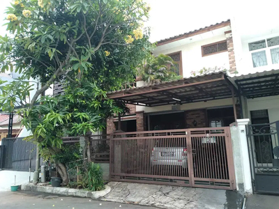 Rumah Asri 2 Lantai Permata Buana Kembangan Jakarta Barat