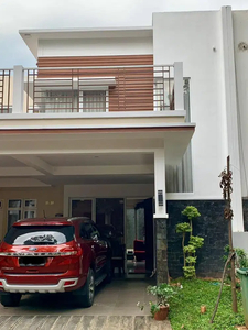 Rumah bagus di jual cepat di mahogany residence