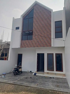 Rumah Baru 2 Lantai di Duren Sawit, Jaktim