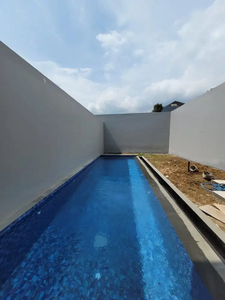 Rumah Baru Ada Pool di Setiabudi Regency, Bandung Utara