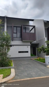 RUMAH CANTIK CLUSTER FLORA SUMMARECON BANDUNG