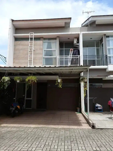 Rumah Dalam Cluster Perumahan di Jatibening, Bekasi