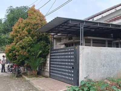 Rumah Dalam Villa Santika Grogol Depok Jawa Barat