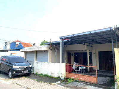 Rumah dan Kios Luas di Jatimulyo dekat Jalan Magelang