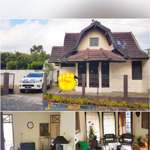 rumah dengan tanah luas dalam perumahan jln kaliurang Km 13