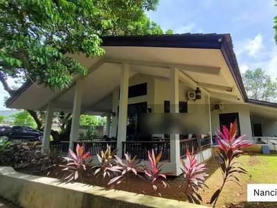 Rumah di Jual mewah daerah Cipedak Jagakarsa Jakarta Selatan