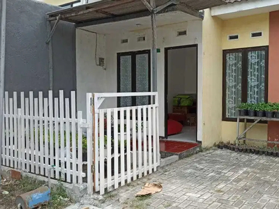 Rumah Di Permata GMR Menganti Gresik