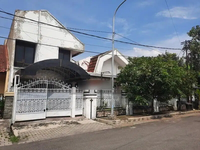 Rumah Kertomenanggal Surabaya Jawa Timur Butuh cepat laku