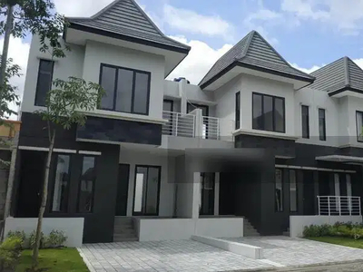 Rumah Mewah 2 Lantai Siap Huni Berlokasi Di Tepi Jalan Raya Jogja Solo