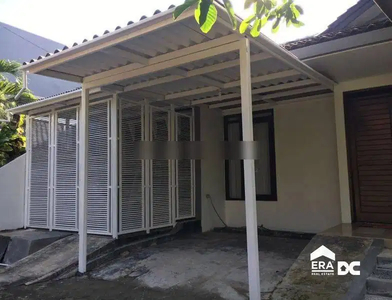 Rumah minimalis tengah kota Semarang siap huni dekat Undip dekat tol d