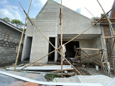 Rumah Modern art Deco di Jl Kaliurang dekat RS Panti Nugroho
