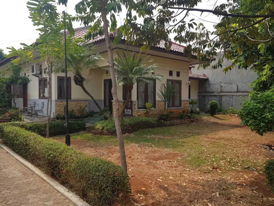 Rumah Pinggir Jalan Raya di Pd Jaya, Pondok Aren