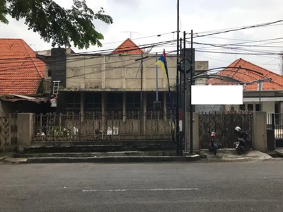 Rumah Tengah Kota Pusat Bisnis Surabaya. Komersial Area