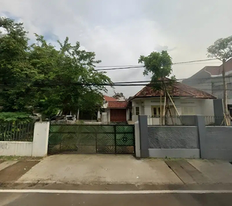 Rumah Tua Layak Huni Area Elit Menteng Jakarta Pusat