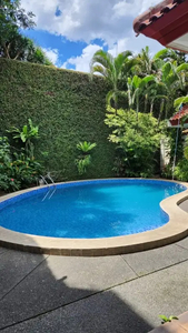 Sewa rumah ada pool siap huni furnish Kemang Jaksel