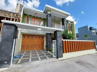 Turun Harga! Mewah 2 Lantai Dijual Rumah Dekat Candi Prambanan