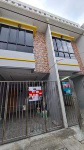 Dijual Rumah Baru Compact 3 Lantai Lokasi Strategis di Tanjung Duren