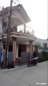 Rumah 1 1/2 lantai Lokasi bagus di Perumahan Alinda, Bekasi Utara