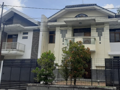 Dijual Rumah Lux di Bandung Utara jl Cipaku Indah