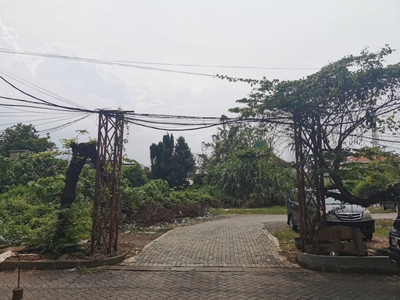 Disewakan Tanah Luas di Jl. Mt. Haryono Semarang