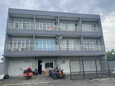 Murah Ruko 3 Lantai Dian Istana Wiyung Kawasan Ramai Surabaya Barat