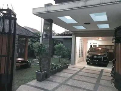 Rumah mewah full furnish komplek Guruminda kota Bandung