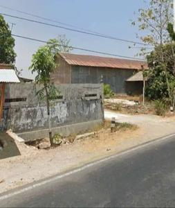 1625. Tanah, Rumah, Gudang Jalan Raya Soko Kabupaten Tuban