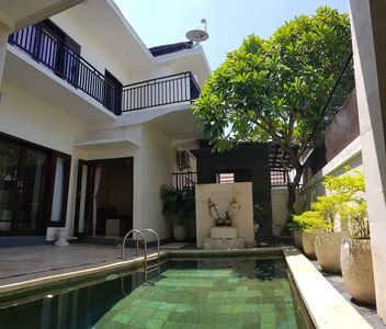 Disewakan Rumah Design Villa Denpasar Selatan