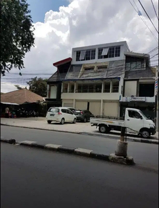 Ruko Gandeng di Jalan Bulungan Raya Jakarta Selatan