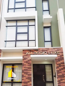 Rumah / Kos / Hotel 3 Lantai Siap Huni Allogio Luxe Gading Serpong