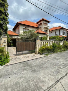 Rumah Megah Cantik Lantai 2 Siap Huni Available For rent or For Sale