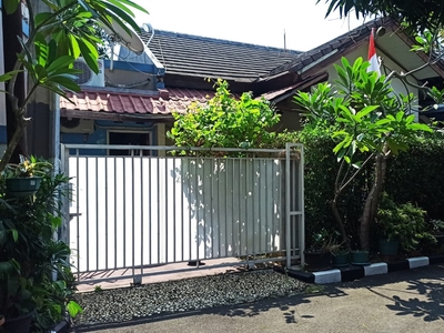 Dijual Rumah Rapi Siap Huni di Area Strategis Ciputat, Tangerang