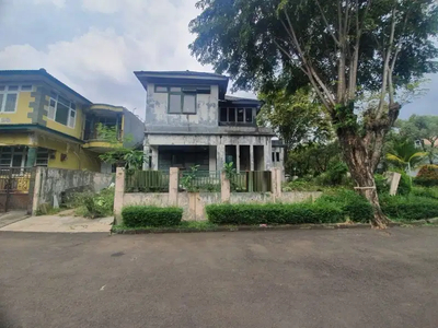 Rumah Tua hitung tanah dalam Cluster di Bintaro Sektor 9