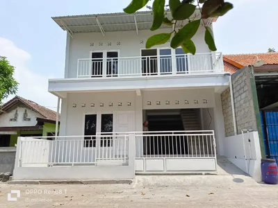 Rumah Usaha di Sandonoharjo, Ngaglik, Sleman