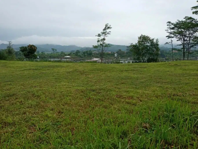 Tanah Kavling Luas View Danau di Kota Baru Parahyangan