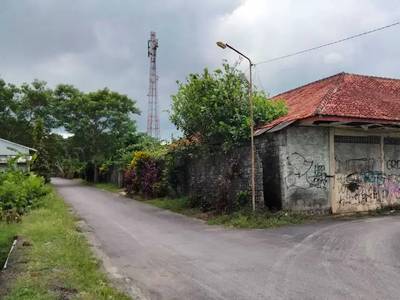 Tanah pekarangan untuk gudang & perum di karanganom klaten jawa tengah