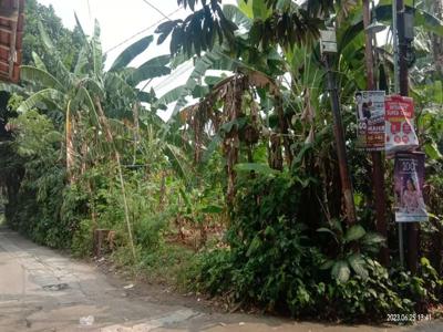 Dijual tanah kebon 2000m2 di jalan Beji, Depok