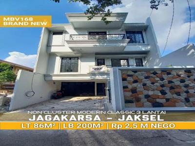 Rumah mewah modern classic 3 lantai Jagakarsa Jakarta Selatan.