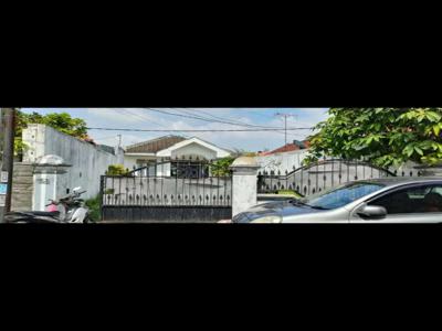 Rumah Pacar Kembang Dijual lokasi strategis dekat Pusat Kota Surabaya