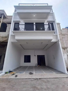 Dijual Rumah 2 Lantai ada Rooftop di Jagakarsa Dekat ke Jalan Kahfi 2