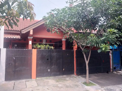Dijual Rumah Luas di Duta Bintaro Cluster Tampak Siring, Tangerang