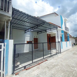 Dijual Rumah Minimalis Modern Baru Full Furnished Dalam Cluster